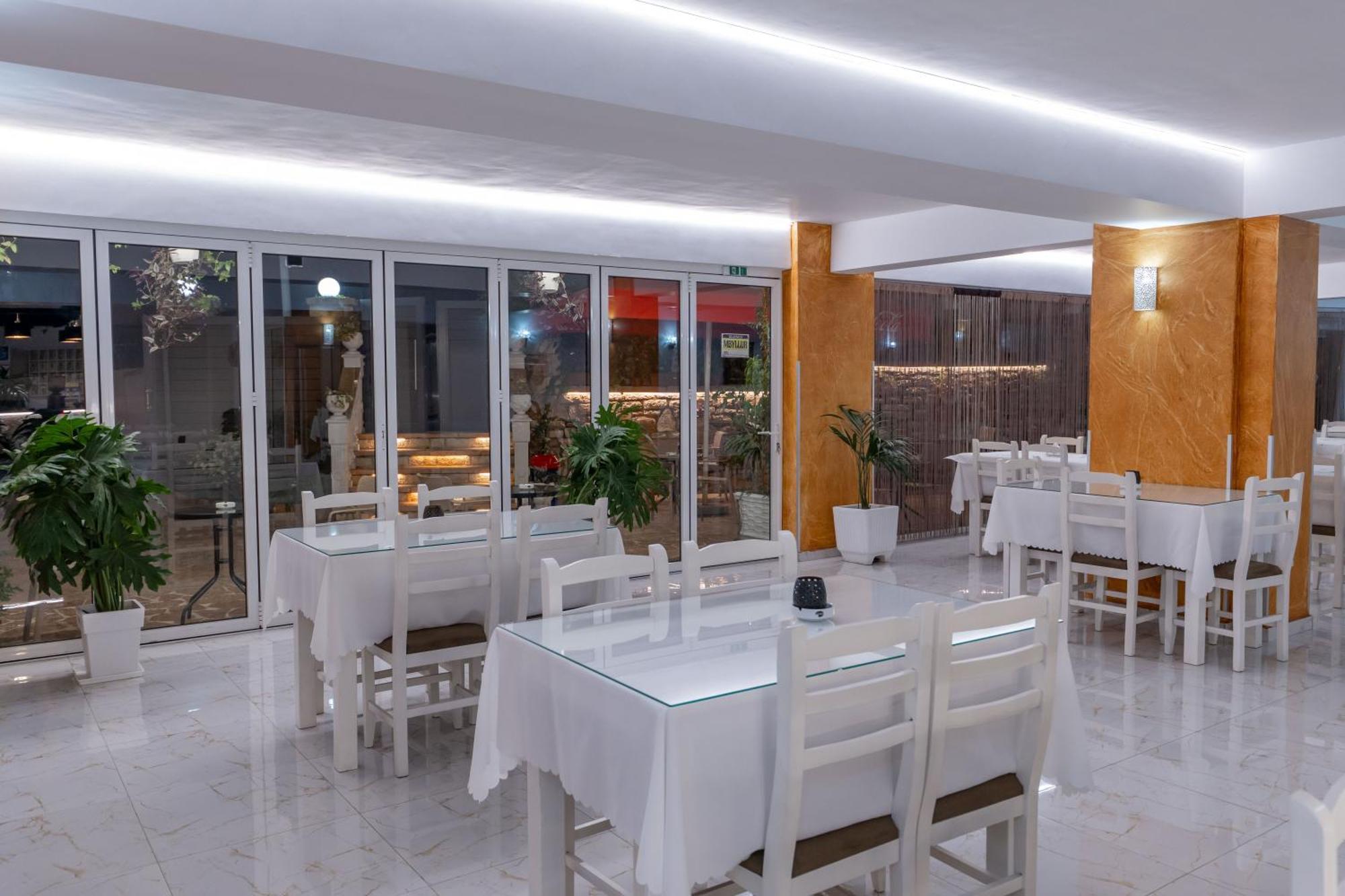 Hotel Elite Саранда Екстер'єр фото
