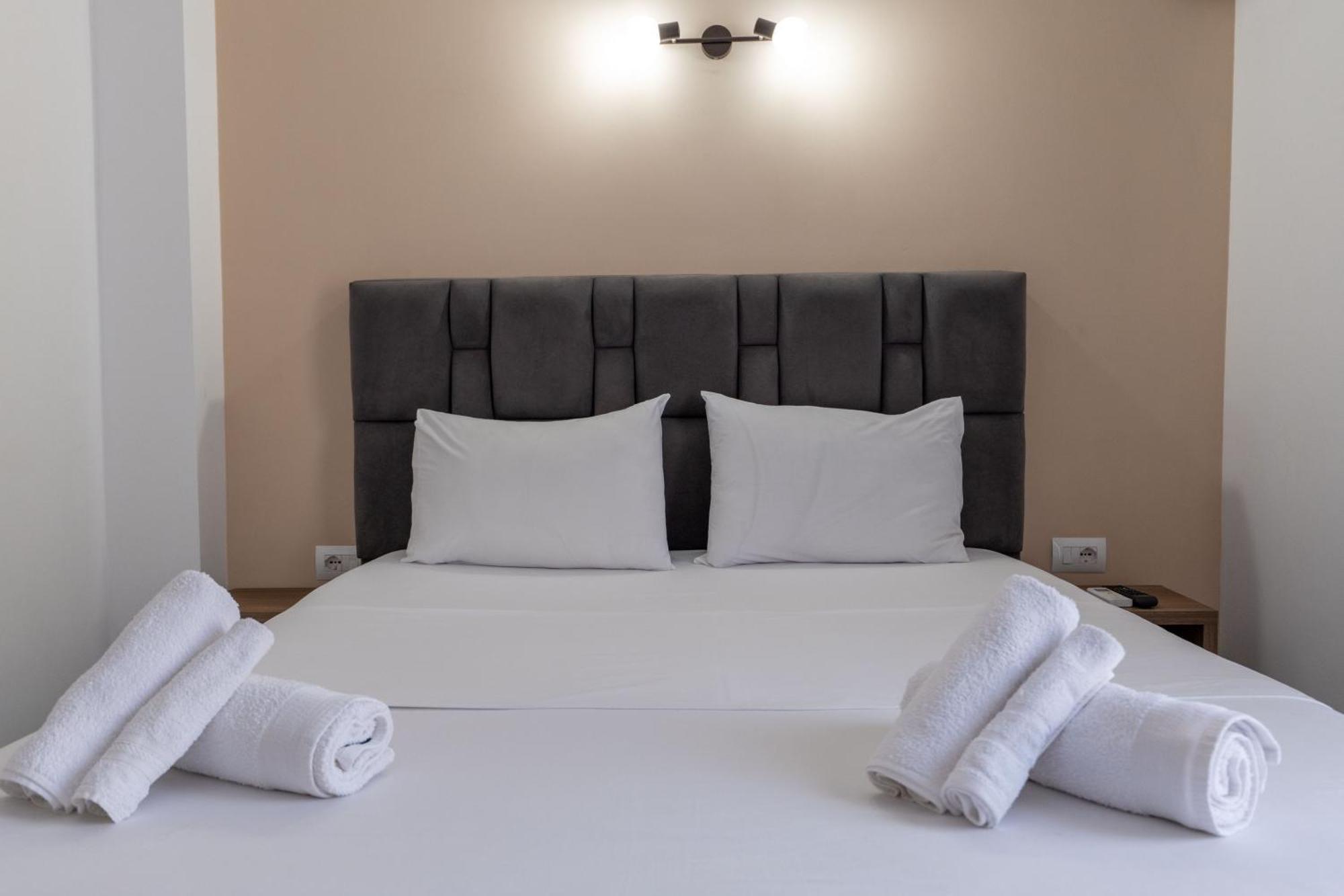 Hotel Elite Саранда Екстер'єр фото